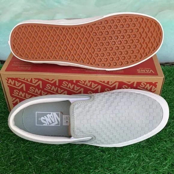 UNISEX VANS CLASSIC SLIP ON Embossmnichk Mrggrytrwht