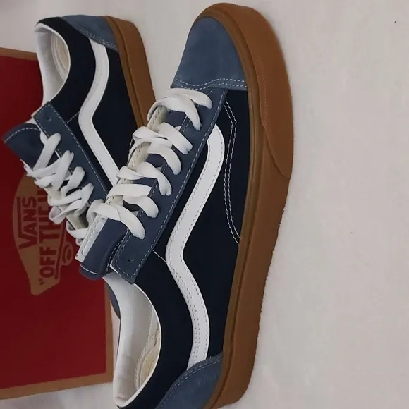 Unisex Vans Style 36 Sneakers
