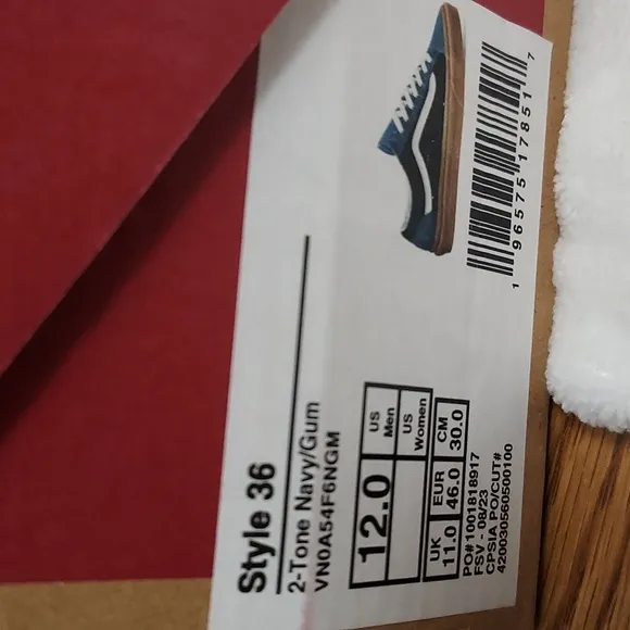 Unisex Vans Style 36 Sneakers