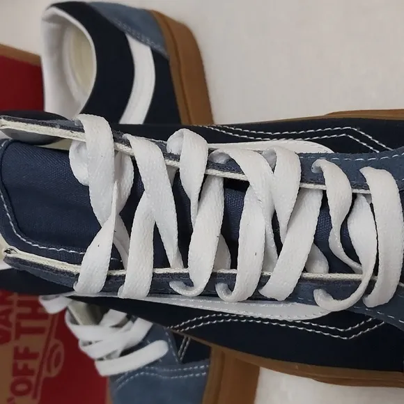 Unisex Vans Style 36 Sneakers