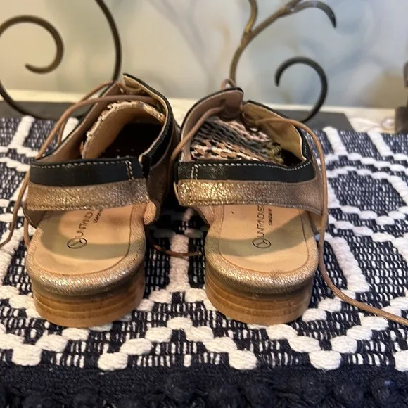 Unity In Diversity Oxford Black Gold Metallic Open Back Flats New