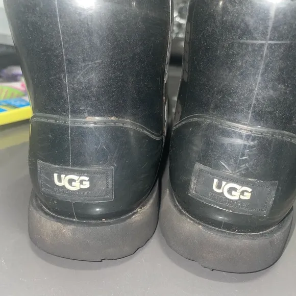 Used girl boots size 1