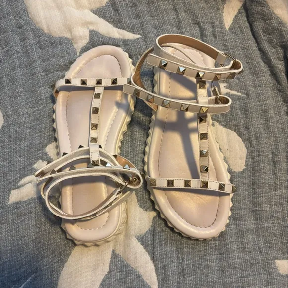 Valentino Garavani gladiator rockstud sandals 7.5
