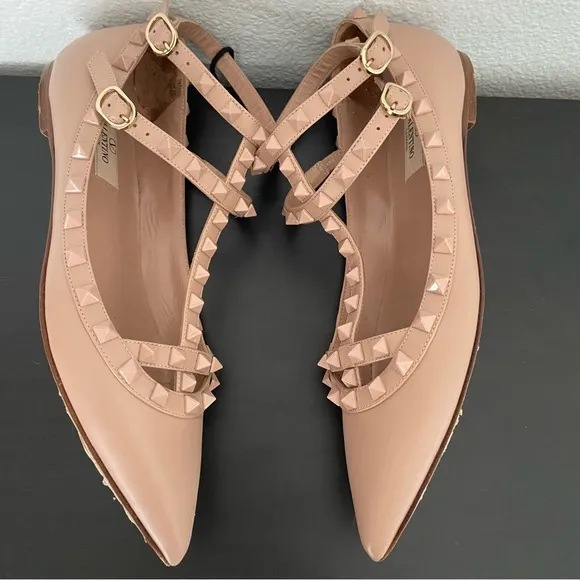 Valentino Garavani Rockstud Caged Ballerina Flats Pointed Toe