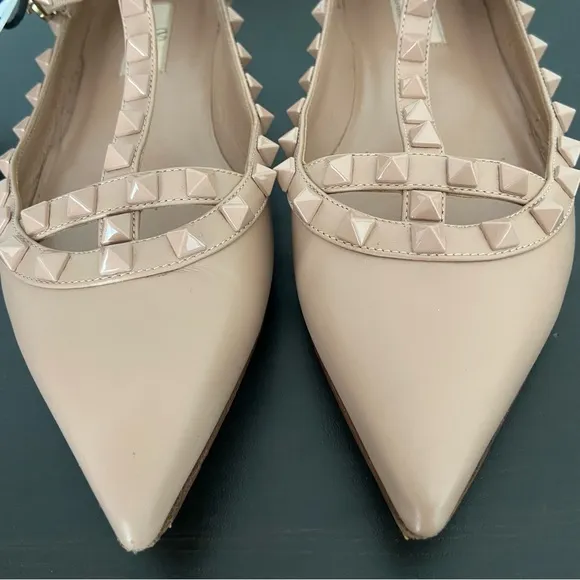 Valentino Garavani Rockstud Caged Ballerina Flats Pointed Toe
