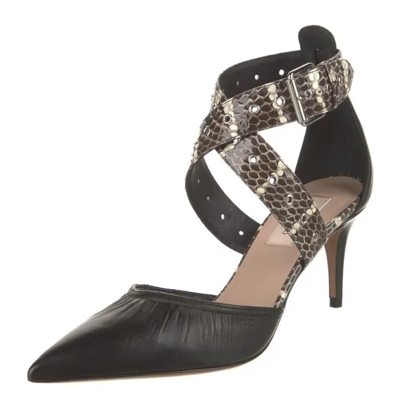 Valentino New Never UsedLeather Animal Print SandalsSize: 7 1US7, IT37