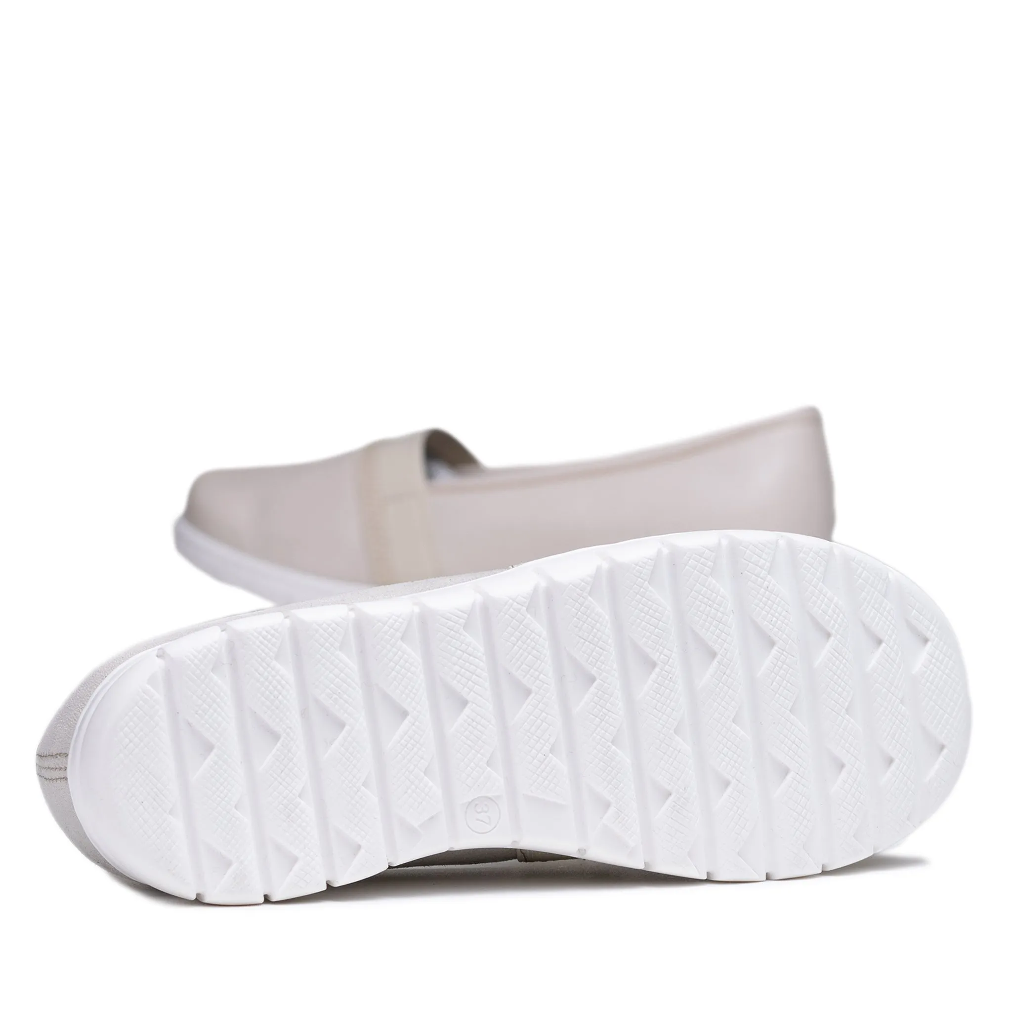 VANAMO Women’s Pomar  stretch slip-ons