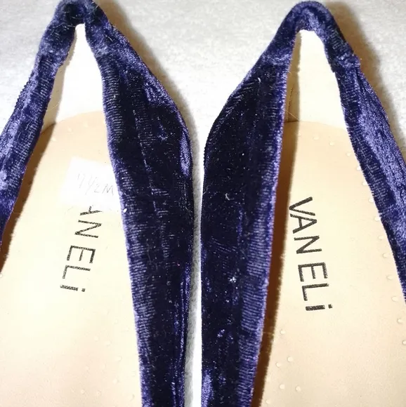 Vaneli Blue velvet loafer flats NWT size 7.5