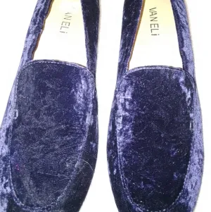 Vaneli Blue velvet loafer flats NWT size 7.5
