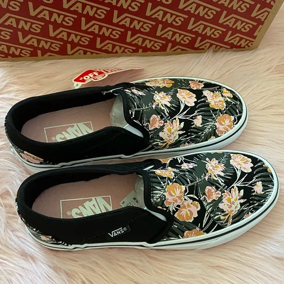 Vans🌷 Asher Slip-on Skate Shoes.🌷