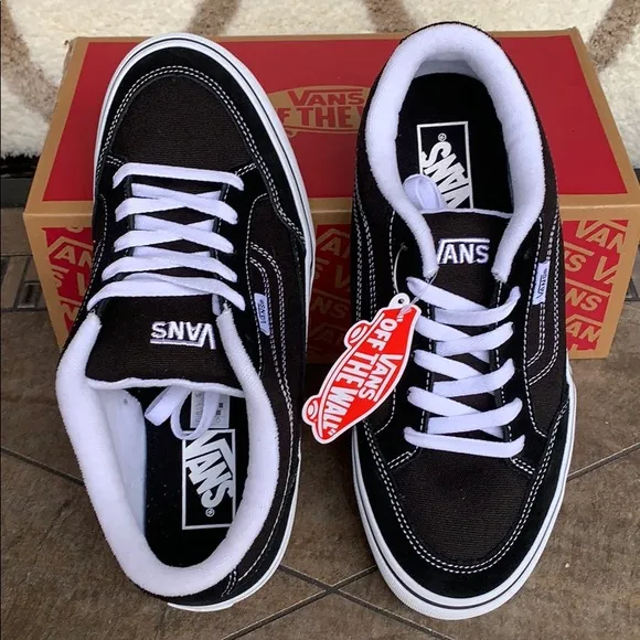 ••VANS BEARCAT BLACK/WHITE WMNS