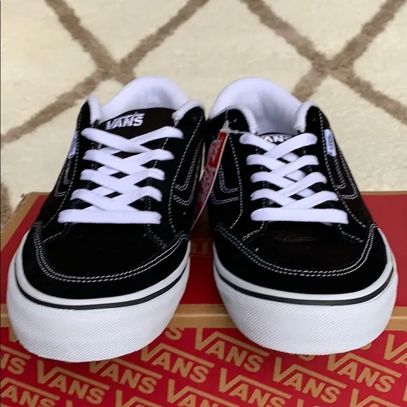 ••VANS BEARCAT BLACK/WHITE WMNS