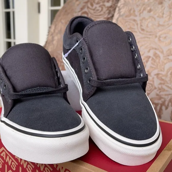 Vans Chukka Low Raven/Marshmallow WMNS