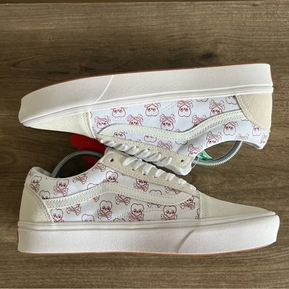 Vans ComfyCush Old Skool Unisex Shoe Cold Hearted Size 10.5 or 12 #455