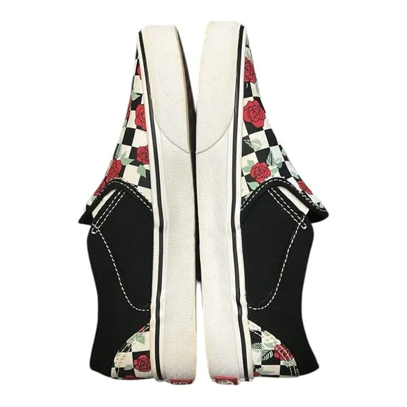 Vans Customs Checkerboard Roses Slip-On Sneakers Red &amp; Black SZ 6.5