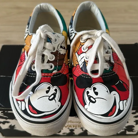 VANS DISNEY Youth as 12 sneakers