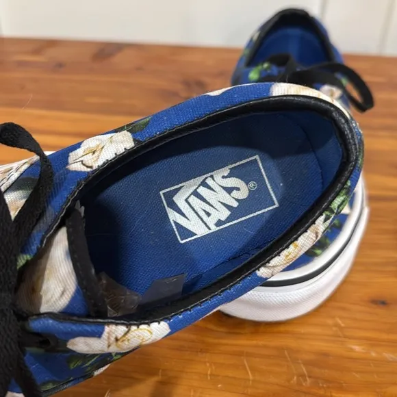 Vans Era Skate Shoes in Romantic Blue Floral