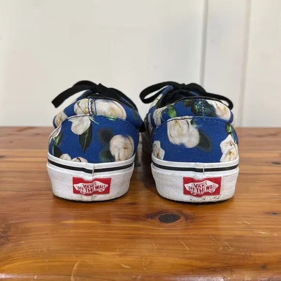 Vans Era Skate Shoes in Romantic Blue Floral
