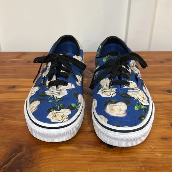 Vans Era Skate Shoes in Romantic Blue Floral