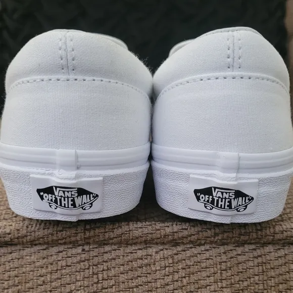 VANS KIDS WHITE UNISEX CUSTOM NATALIE SLIP ON SNEAKERS