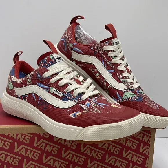 Vans Men’s Red Floral Sneakers Ultrarange Exo (Hawaiianjngl)ChlolmshVN0A4UWMAMX