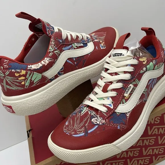 Vans Men’s Red Floral Sneakers Ultrarange Exo (Hawaiianjngl)ChlolmshVN0A4UWMAMX