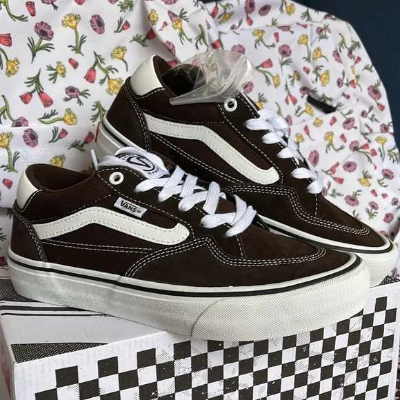 Vans Men’s RowanDark BrownVN0A5JICDRB Sneakers