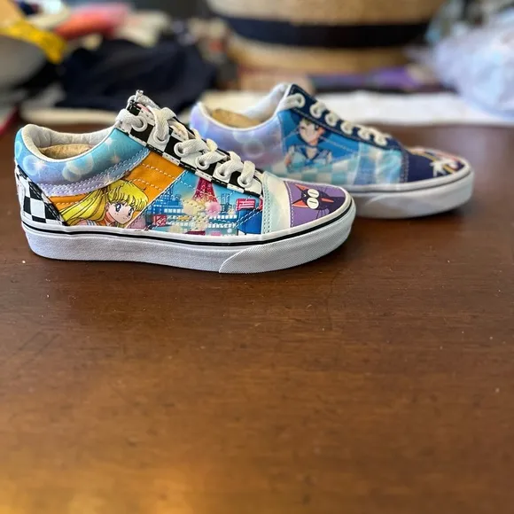 Vans off the wall old school Sailor Moon‎ pretty guardians sz m 4.5 w 6 sneakers