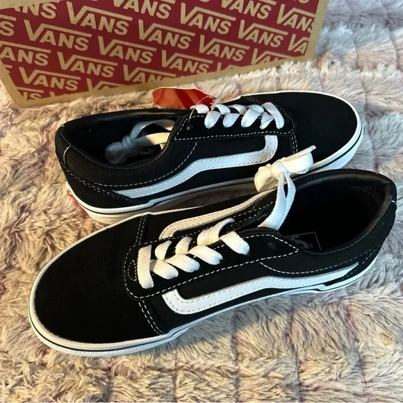 Vans Off The Wall Ward Sneakers