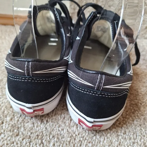Vans Old Skool Black W/White Flames Lace Up Sneakers Men Size 8 Women Size 9.5
