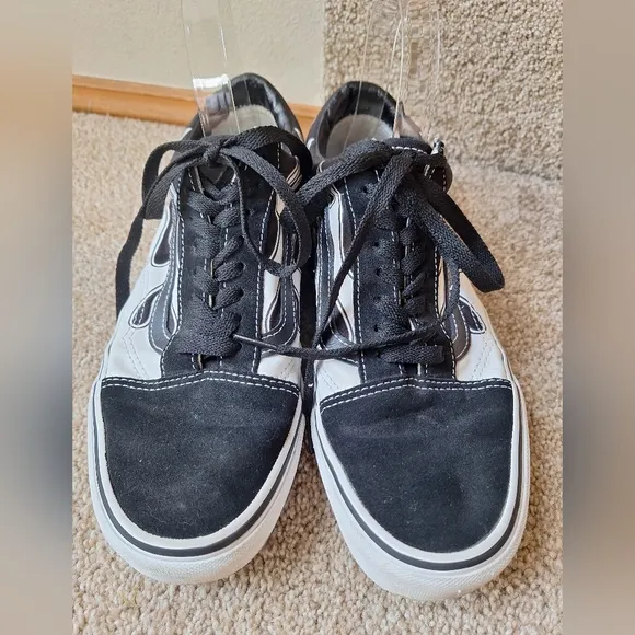 Vans Old Skool Black W/White Flames Lace Up Sneakers Men Size 8 Women Size 9.5