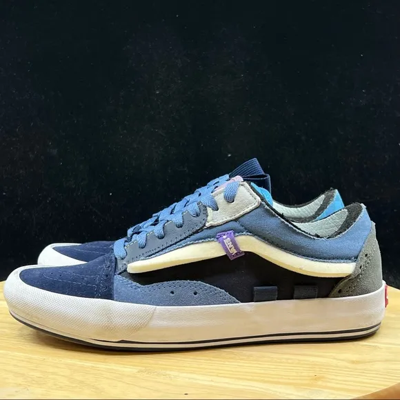 Vans OLD SKOOL CAP DRESS BLUES/CORONET BLUE Men's Shoes Size 7.5 Distressed Rare