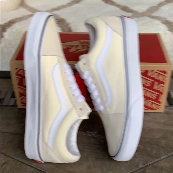 VANS OLD SKOOL CLASSIC White/True White WMNS