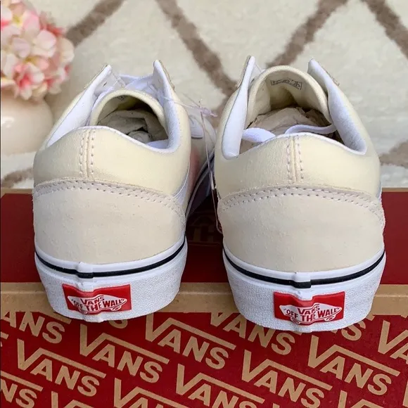 VANS OLD SKOOL CLASSIC White/True White WMNS