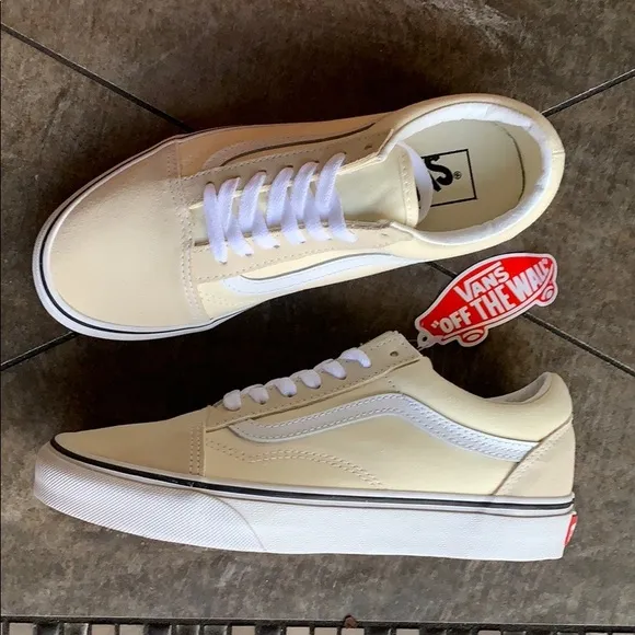 VANS OLD SKOOL CLASSIC White/True White WMNS