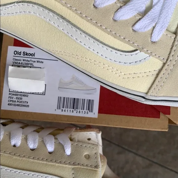 VANS OLD SKOOL CLASSIC White/True White WMNS