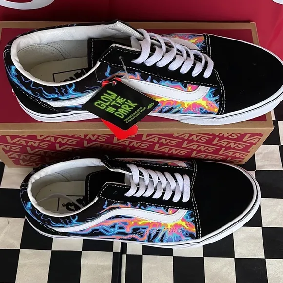 Vans Old Skool Electric Flame Black/True White Men’s sneakers