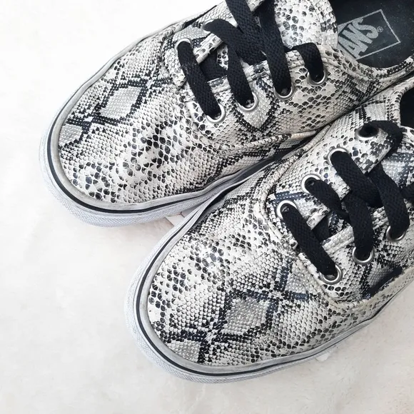 Vans Old Skool Low Top Lace Up Snakeskin Python Sneakers Unisex Tennis Shoes