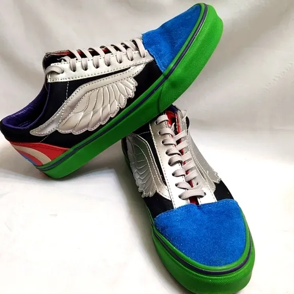 Vans Old Skool × Marvel Avengers Character sneakers (m size 7, w Size 8.5)