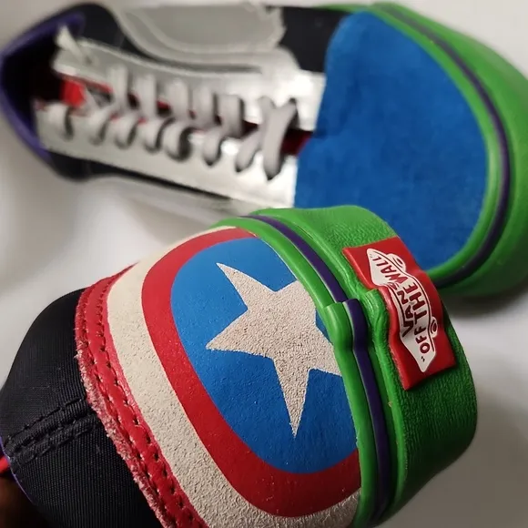 Vans Old Skool × Marvel Avengers Character sneakers (m size 7, w Size 8.5)