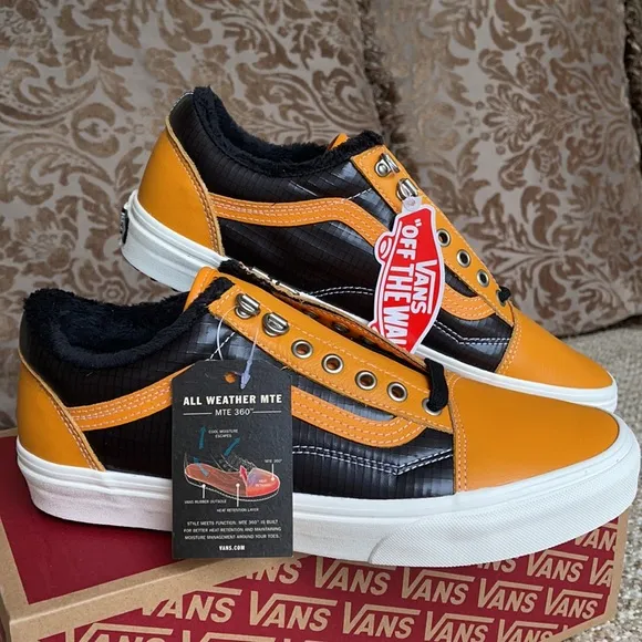 Vans Old Skool Mte Apricot/Black WMNS