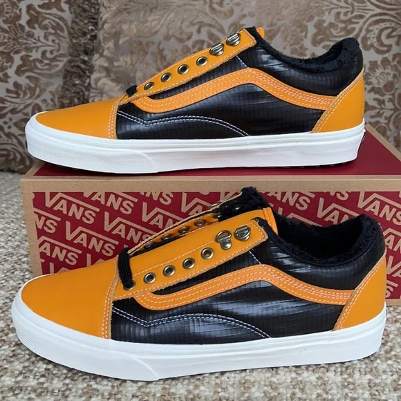 Vans Old Skool Mte Apricot/Black WMNS