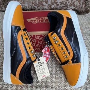 Vans Old Skool Mte Apricot/Black WMNS