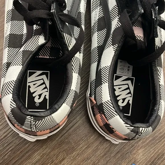 VANS OldSkooli Multi-color Checkered Sneakers (UNISEX) Style#721454 M9 w10.5