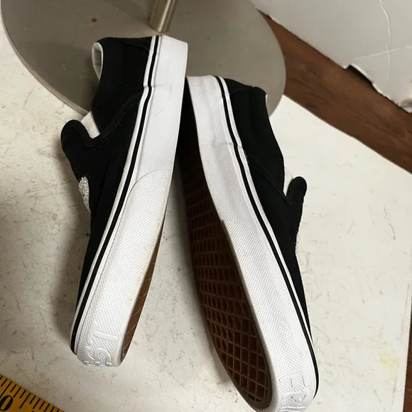 Vans peanuts snoopy shoes