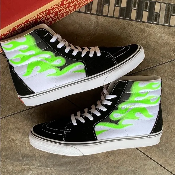•VANS SK-8 HI FLAME black/true white Mens