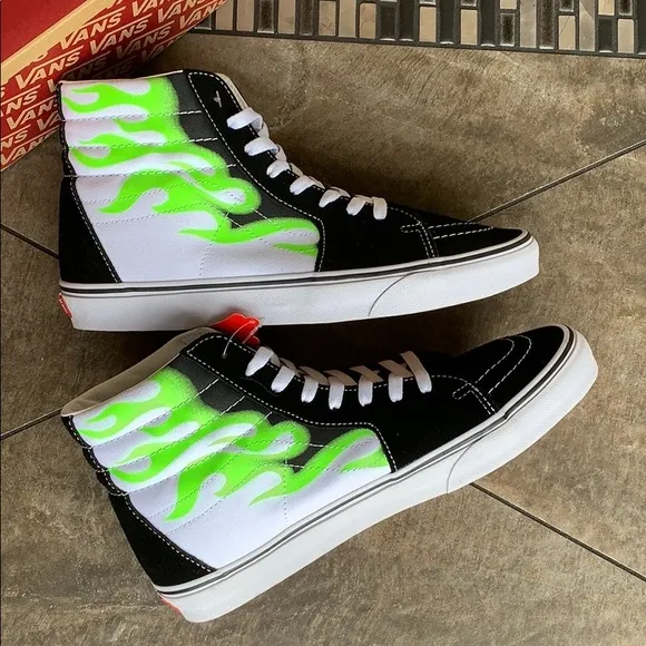 •VANS SK-8 HI FLAME black/true white Mens