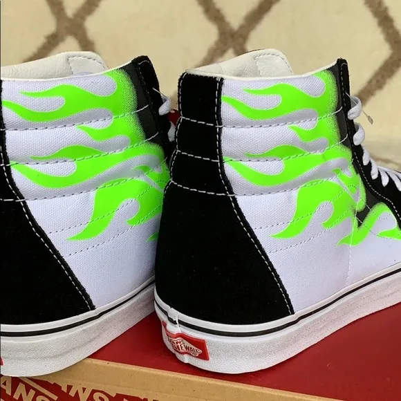 •VANS SK-8 HI FLAME black/true white Mens