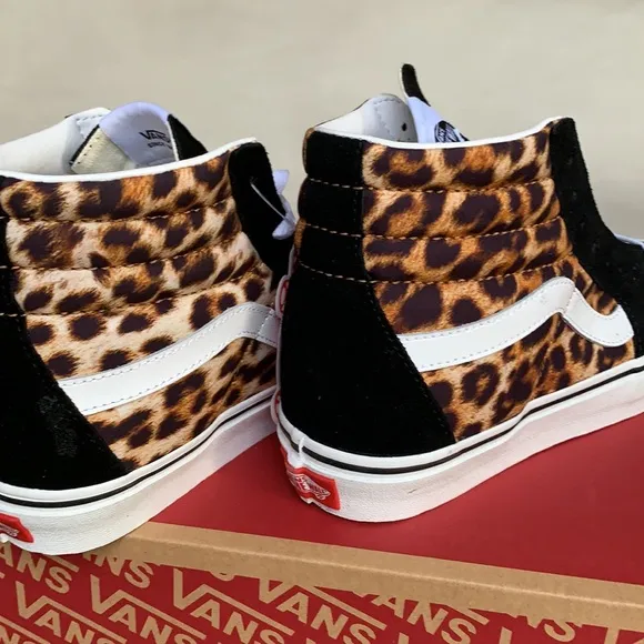 VANS SK8-HI LEOPARD BLACK/TRUE WHITE WMNS