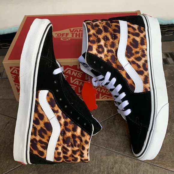 VANS SK8-HI LEOPARD BLACK/TRUE WHITE WMNS